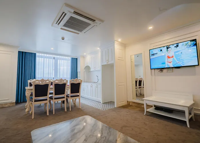 Grand View Palace 4*