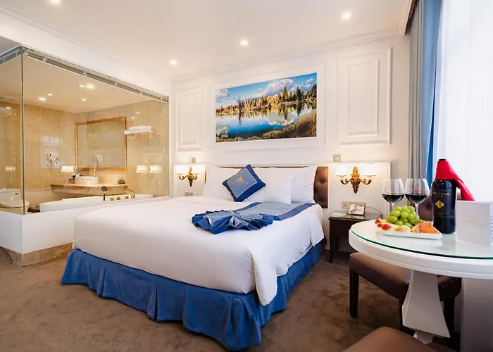 Khách sạn Grand View Palace 4*