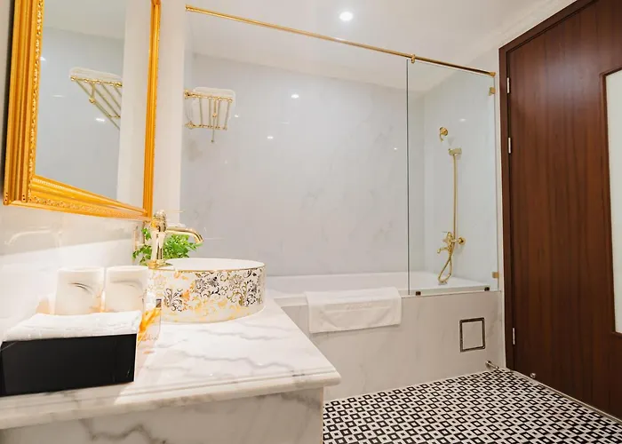 Grand View Palace 4* Hạ Long
