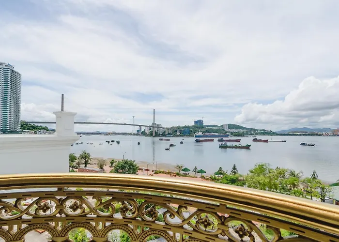 Grand View Palace Hạ Long